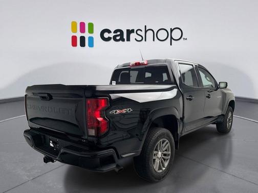 Black 2024 Chevrolet Colorado LT
