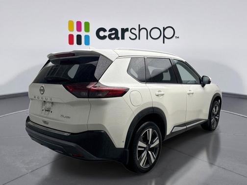 Pearl White Tricoat 2023 Nissan Rogue SL