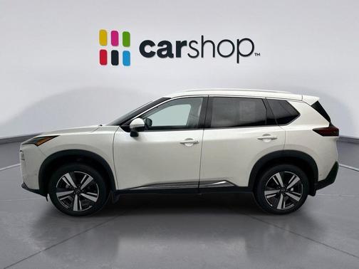 Pearl White Tricoat 2023 Nissan Rogue SL