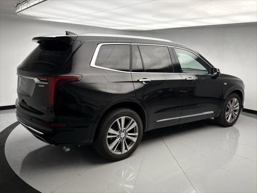 2023 Cadillac XT6 Premium Luxury AWD