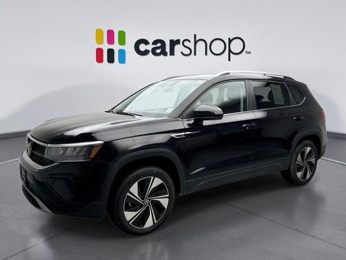 Deep Black 2024 Volkswagen Taos 1.5T SE