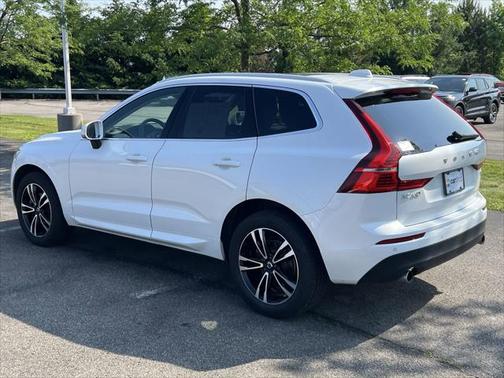 2020 Volvo XC60 T5 Momentum