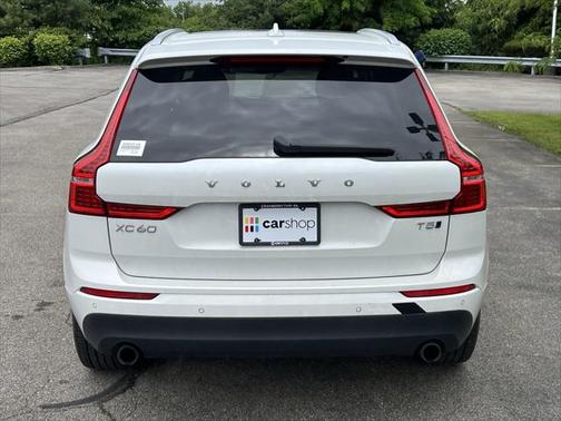2020 Volvo XC60 T5 Momentum