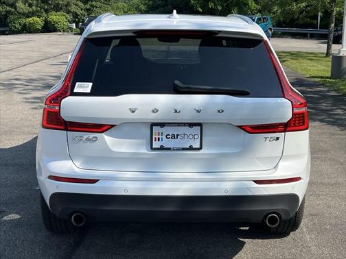 2020 Volvo XC60 T5 Momentum