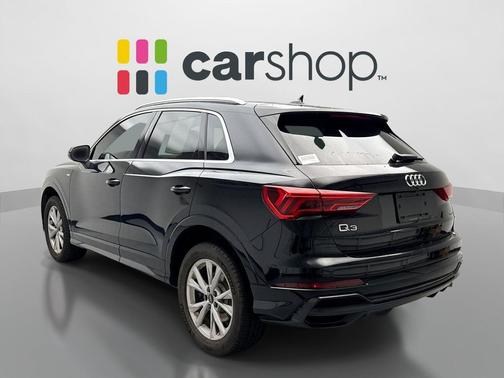 Mythos Black Metallic 2022 Audi Q3 45 S line Premium
