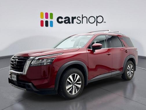 Scarlet Ember Tintcoat 2023 Nissan Pathfinder SL 4WD