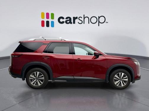 Scarlet Ember Tintcoat 2023 Nissan Pathfinder SL 4WD