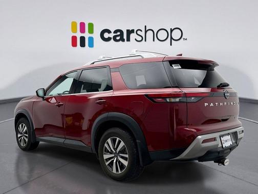 Scarlet Ember Tintcoat 2023 Nissan Pathfinder SL 4WD