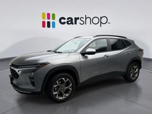 Sterling Gray Metallic 2026 Chevrolet Trax LT