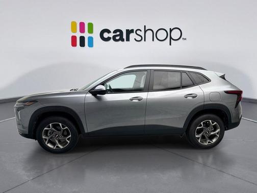 Sterling Gray Metallic 2026 Chevrolet Trax LT