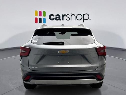 Sterling Gray Metallic 2026 Chevrolet Trax LT