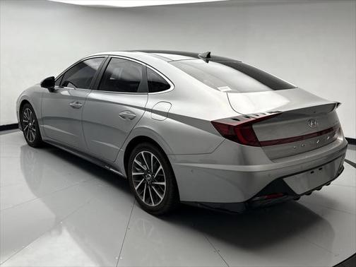 2020 Hyundai SONATA Limited