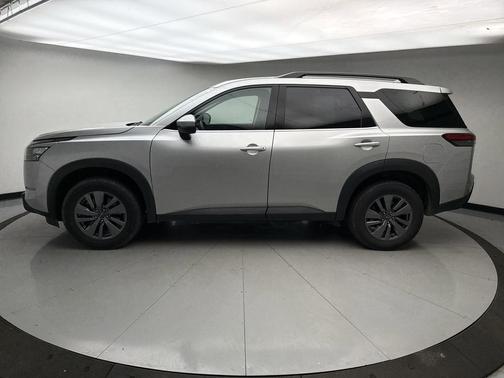 Brilliant Silver Metallic 2025 Nissan Pathfinder SV 4WD