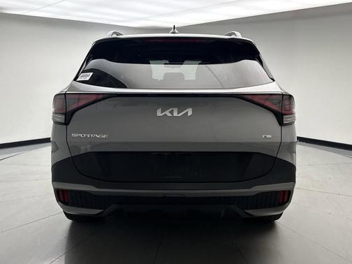 Wolf Gray 2024 Kia Sportage X-Line