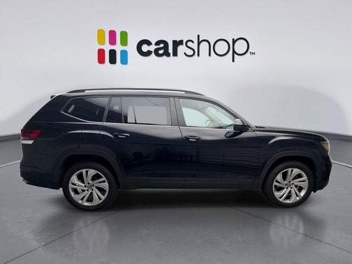 Deep Black 2023 Volkswagen Atlas 3.6L SE w/Technology