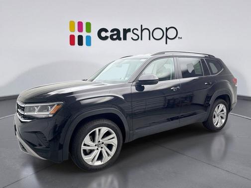 Deep Black 2023 Volkswagen Atlas 3.6L SE w/Technology