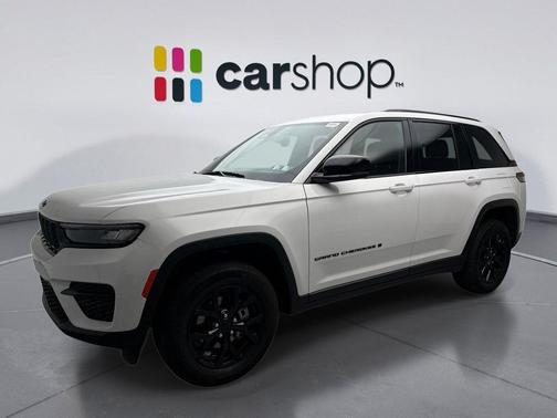 Bright White Clearcoat 2024 Jeep Grand Cherokee Altitude