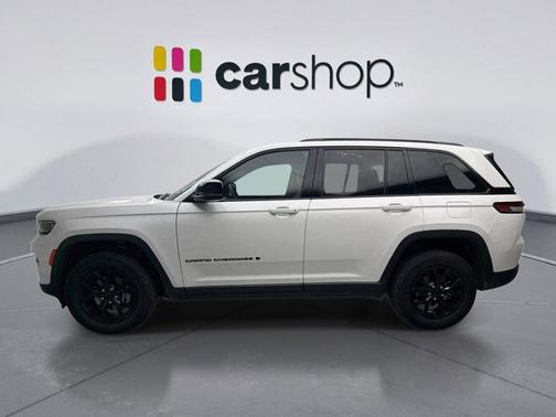 Bright White Clearcoat 2024 Jeep Grand Cherokee Altitude