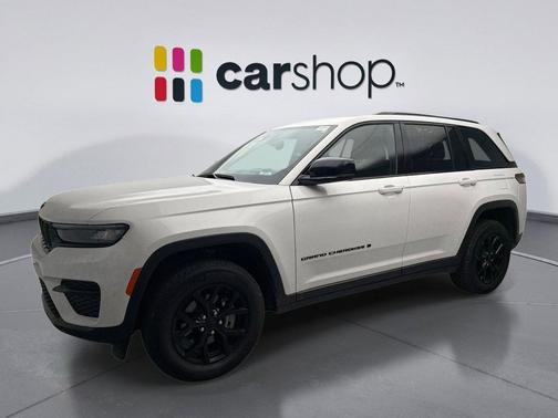 Bright White Clearcoat 2024 Jeep Grand Cherokee Altitude