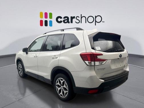 Crystal White Pearl 2021 Subaru Forester Premium