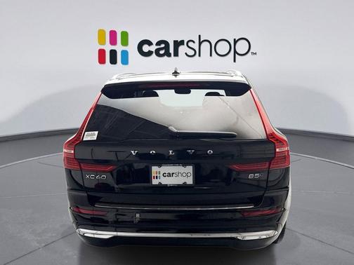 2023 Volvo XC60 B5 Plus Bright Theme