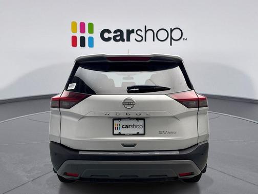 Brilliant Silver Metallic 2023 Nissan Rogue SV