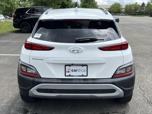 2022 Hyundai KONA SEL