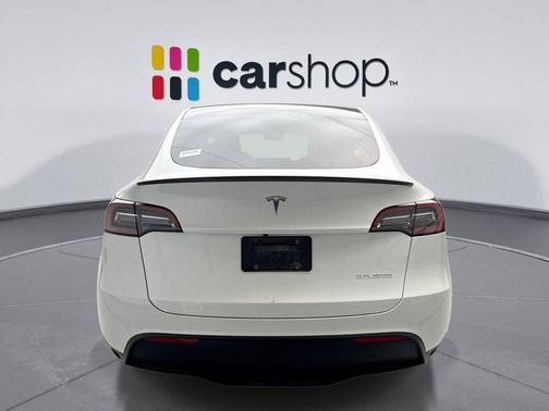 Pearl White 2022 Tesla Model Y Performance Dual Motor All-Wheel Drive
