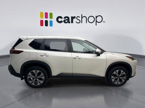 Pearl White Tricoat 2023 Nissan Rogue SV