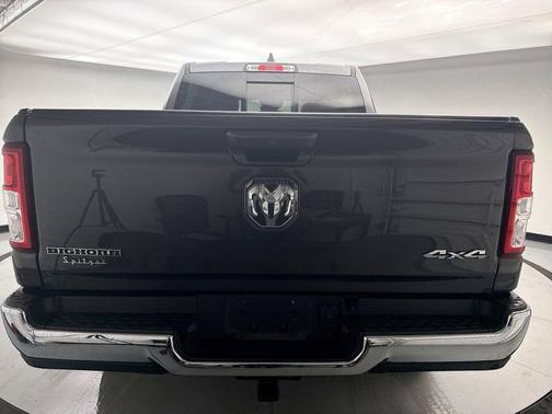 Granite Crystal Metallic Clearcoat 2022 RAM 1500 Big Horn/Lone Star