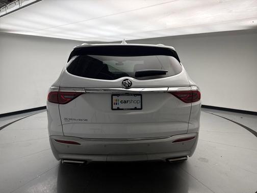 2023 Buick Enclave Essence AWD