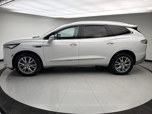 2023 Buick Enclave Essence AWD
