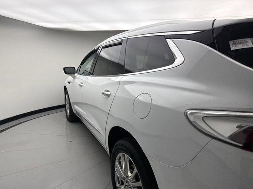 2023 Buick Enclave Essence AWD