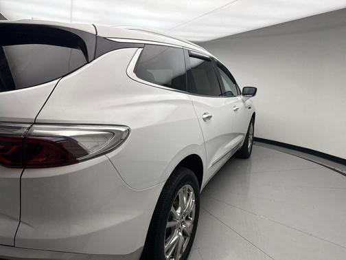 2023 Buick Enclave Essence AWD
