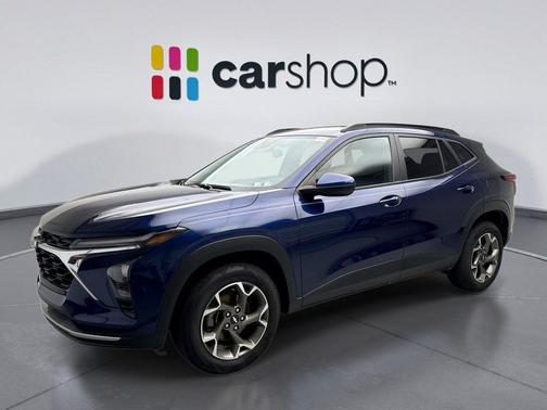 Blue Glow Metallic 2024 Chevrolet Trax LT