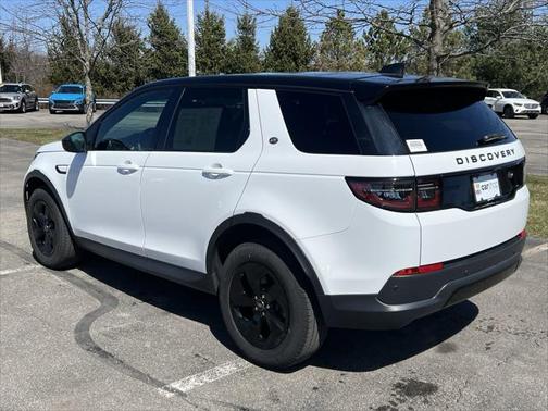 2022 Land Rover Discovery Sport SE