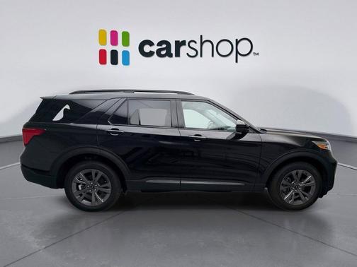 AGATE BLACK METALLIC 2023 Ford Explorer XLT