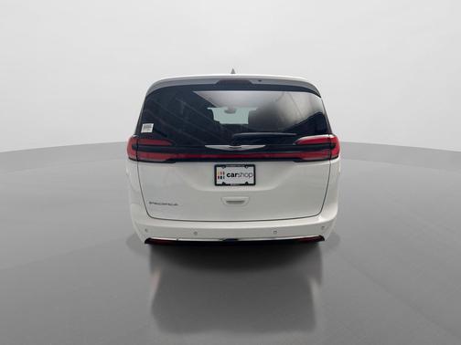 Bright White Clearcoat 2023 Chrysler Pacifica Touring L