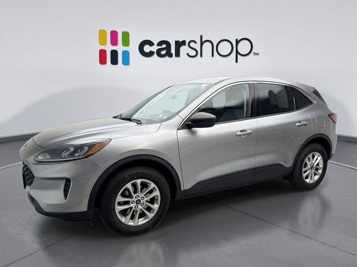 ICONIC SILVER 2022 Ford Escape SE