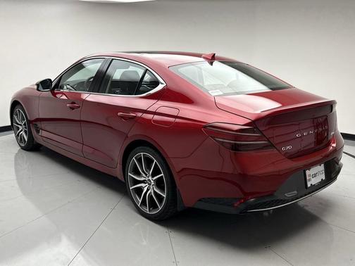 2022 Genesis G70 2.0T AWD