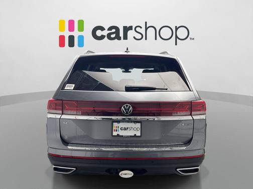 Platinum Gray 2024 Volkswagen Atlas 2.0T SE w/Technology 4MOTION