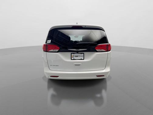 Bright White Clearcoat 2024 Chrysler Voyager LX