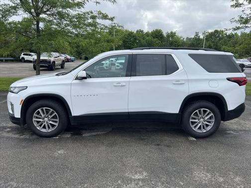2022 Chevrolet Traverse LT Cloth