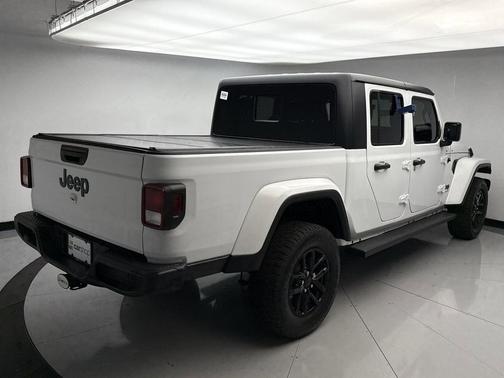 2022 Jeep Gladiator Altitude 4x4