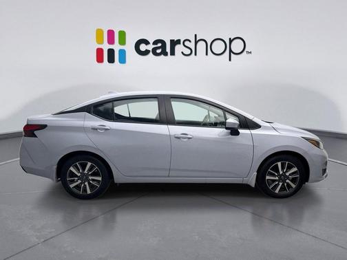 Gray Sky Pearl 2025 Nissan Versa 1.6 SV