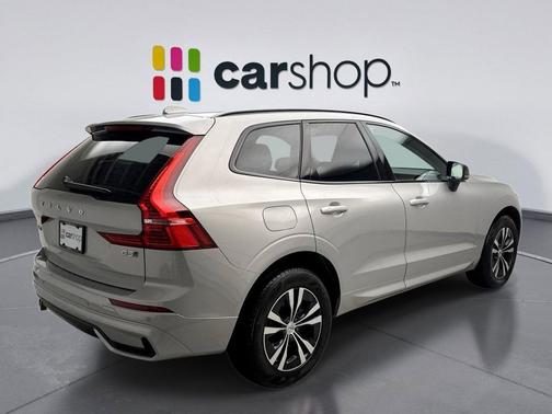 2025 Volvo XC60 B5 Core