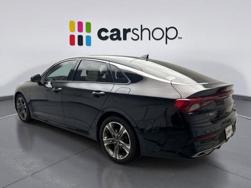 Ebony Black 2022 Kia K5 EX