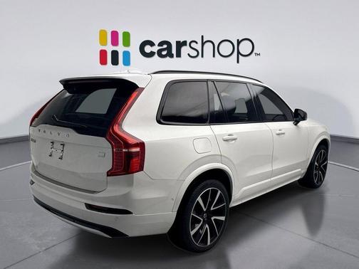 2023 Volvo XC90 Recharge Plug-In Hybrid T8 Plus Dark Theme 7-Seater