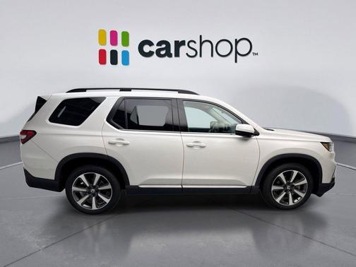 Platinum White 2023 Honda Pilot AWD Elite