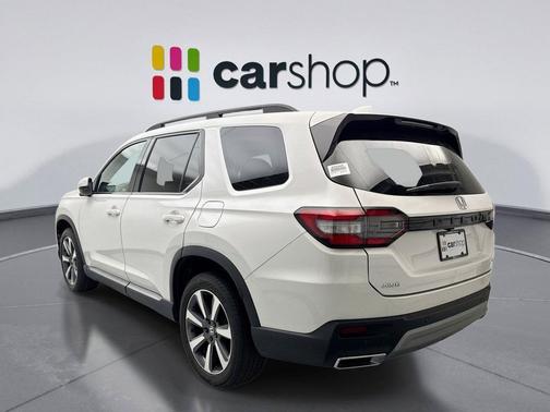 Platinum White 2023 Honda Pilot AWD Elite